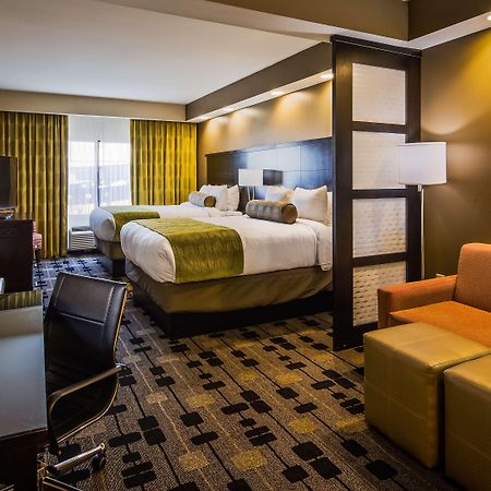 Best Western Plus University Inn Hattiesburg Exterior photo