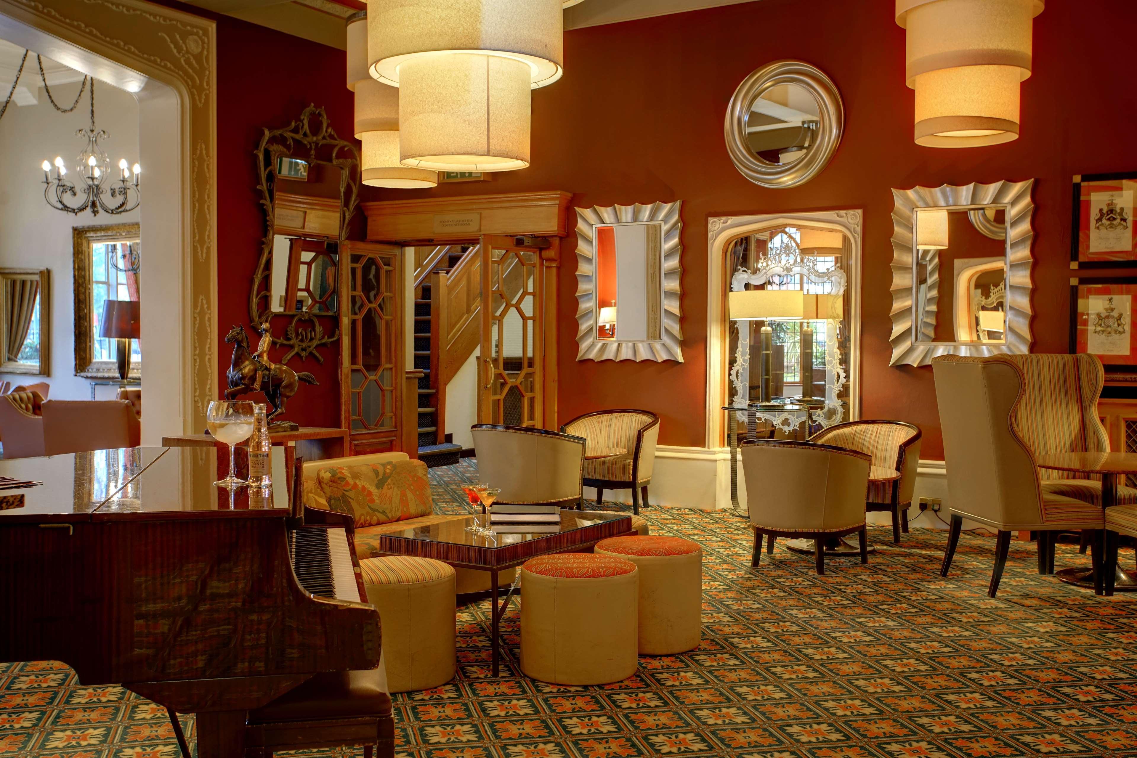 Best Western Plus University Inn Hattiesburg Exterior photo